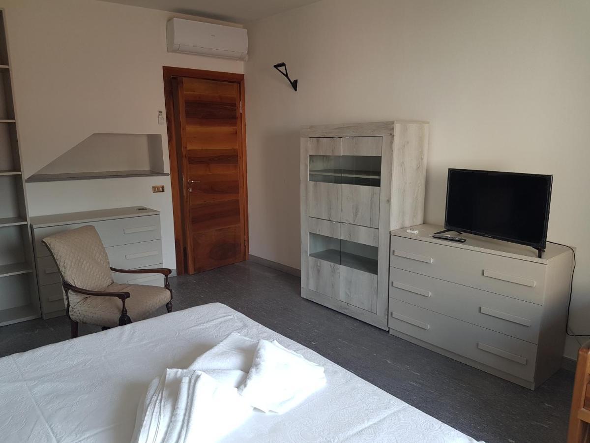 La Beola E Il Noce Hotel Монца Екстериор снимка