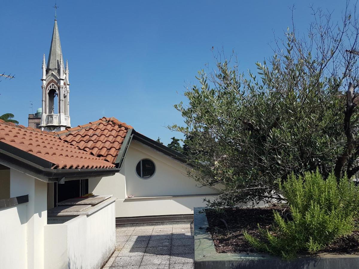 La Beola E Il Noce Hotel Монца Екстериор снимка